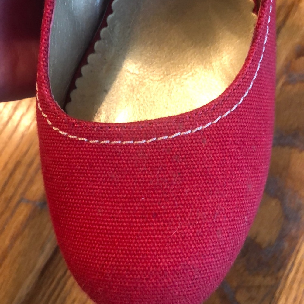 Red canvas heels - Picture 4 of 5